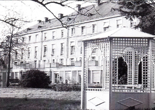 l'hopital saint-louis, maison de retraite