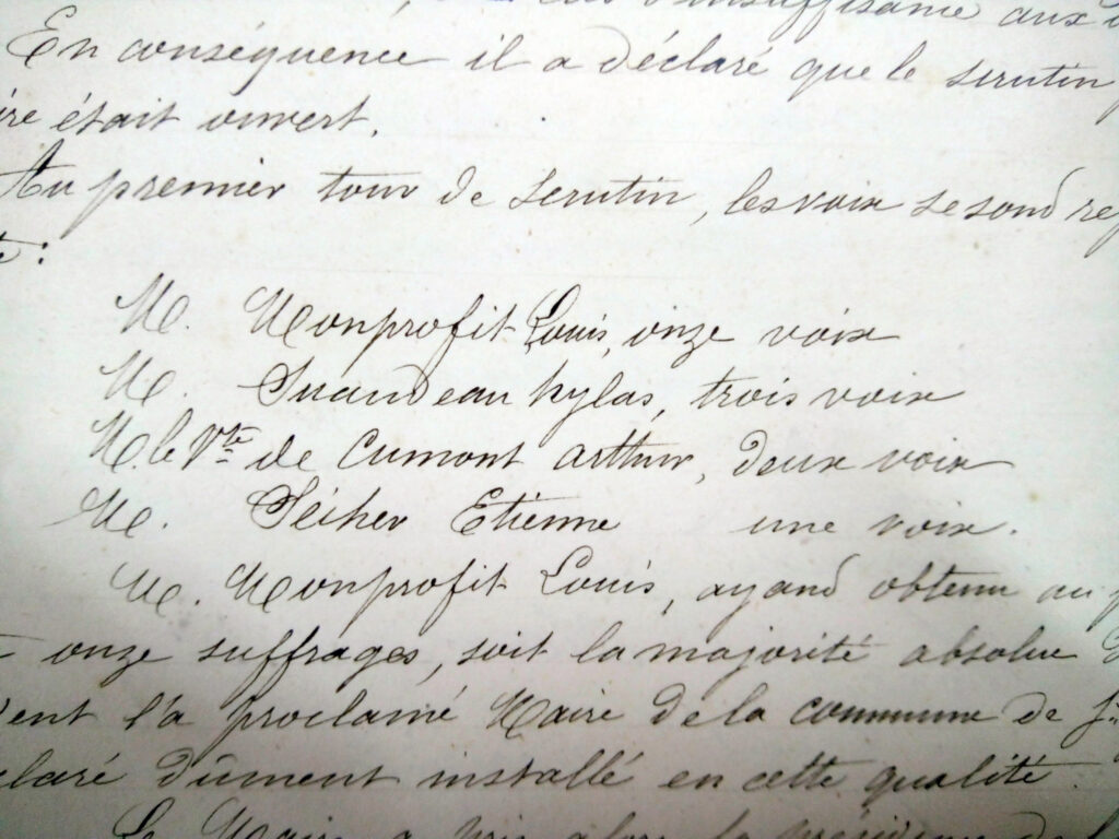 Extrait du registre de délibérations du conseil municipal de Saint Georges : élection de louis monprofit comme maire en 1871